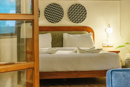 holiday inn goa